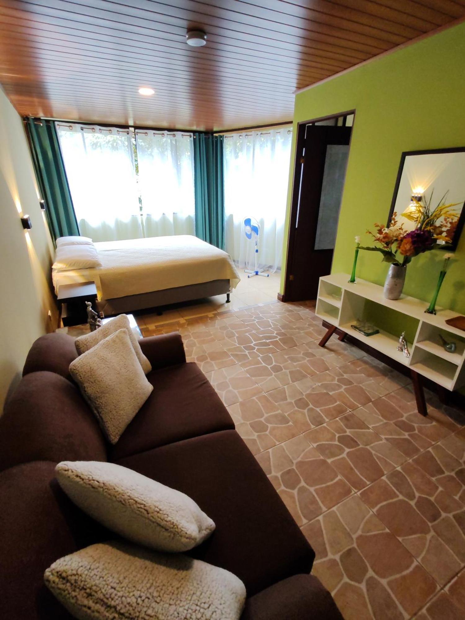 Mi Casa Su Casa モンテベルデ エクステリア 写真